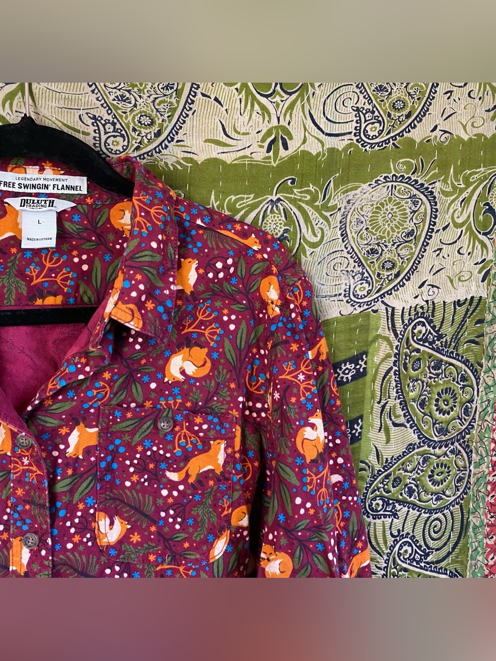 Duluth Trading Co Sangria Fox Free Swinging Flannel Shirt Large Autumn Whimsical - Picture 3 of 14